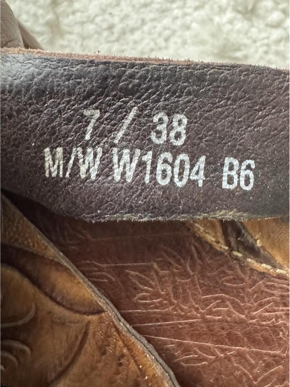 Born Sandals Womens 7 Leather Tooled Cross Strap Comfort Brown Boho - Picture 3 of 7